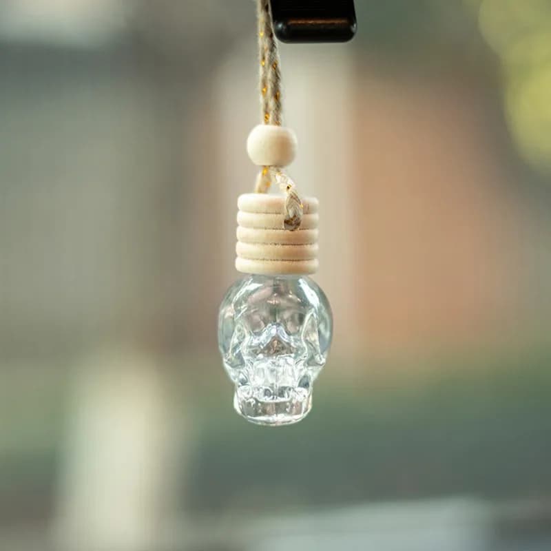 Auto skull perfume bottle ornament aromatherapy essential oil bottle hanging Auto deodorant interior decoration for home