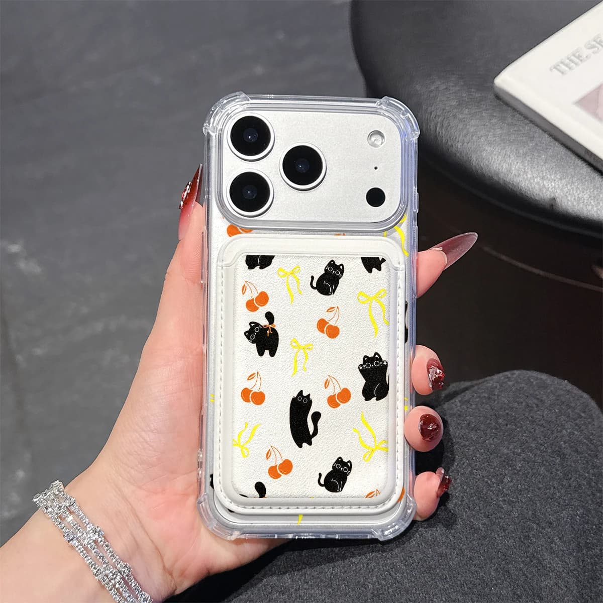 Custodia per telefono Cherry Black Cats per iPhone 17 16 15 14 13 Pro Max Plus, con tasca portafoglio, trasparente, in morbido TPU, compatibile con custodie magnetiche