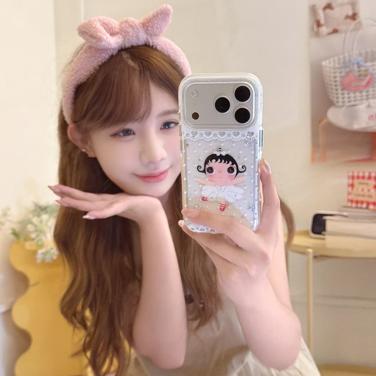 Kawaii Girl Cute Transparent Phone Case for iPhone 18 17 16 15 17Pro 14 13 16ProMax - Soft TPU Protective Cover