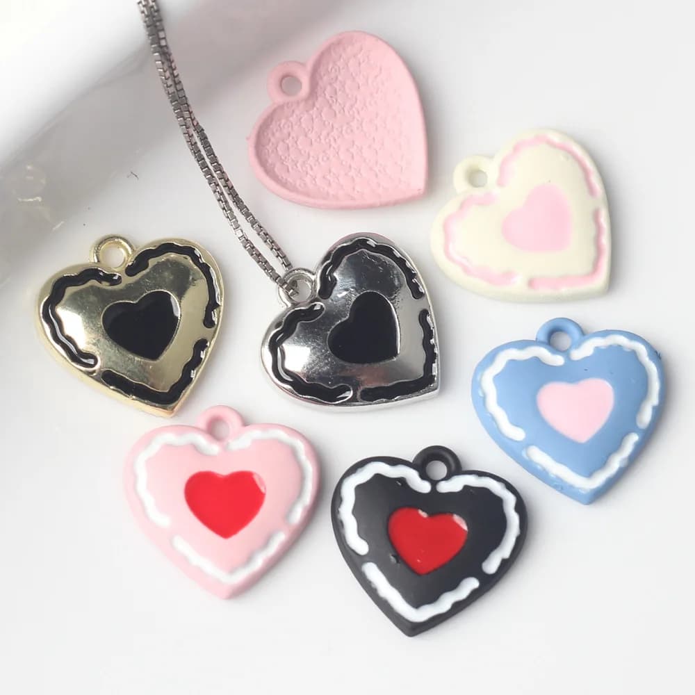 10 Pieces/Lotto Heart Shape Pendants in Zinc Alloy Painted 14*15MM, Fa-da-Te Accessories for Necklaces, Bracelets and Earrings