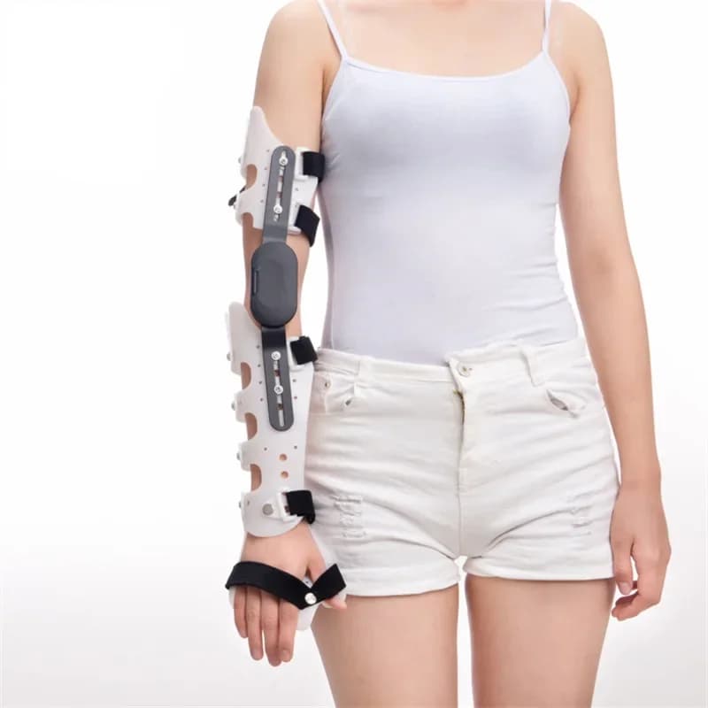 lower radius fracture reductionAdjustable elbow joint fixation brace, wrist, palm, forearm, upper arm, forearm