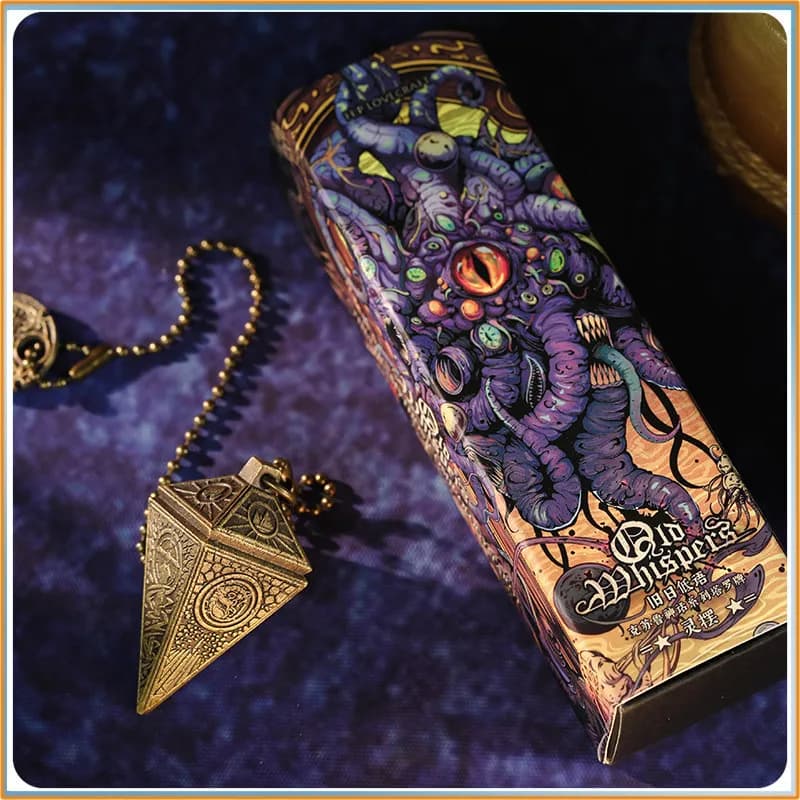 Pendolo a Cono in Ottone Stile Cthulhu 'Sussurro degli Antichi' Kadath, Oggetto da Collezione Vintage per Divinazione, Accessorio Cosplay, Regalo per Fan