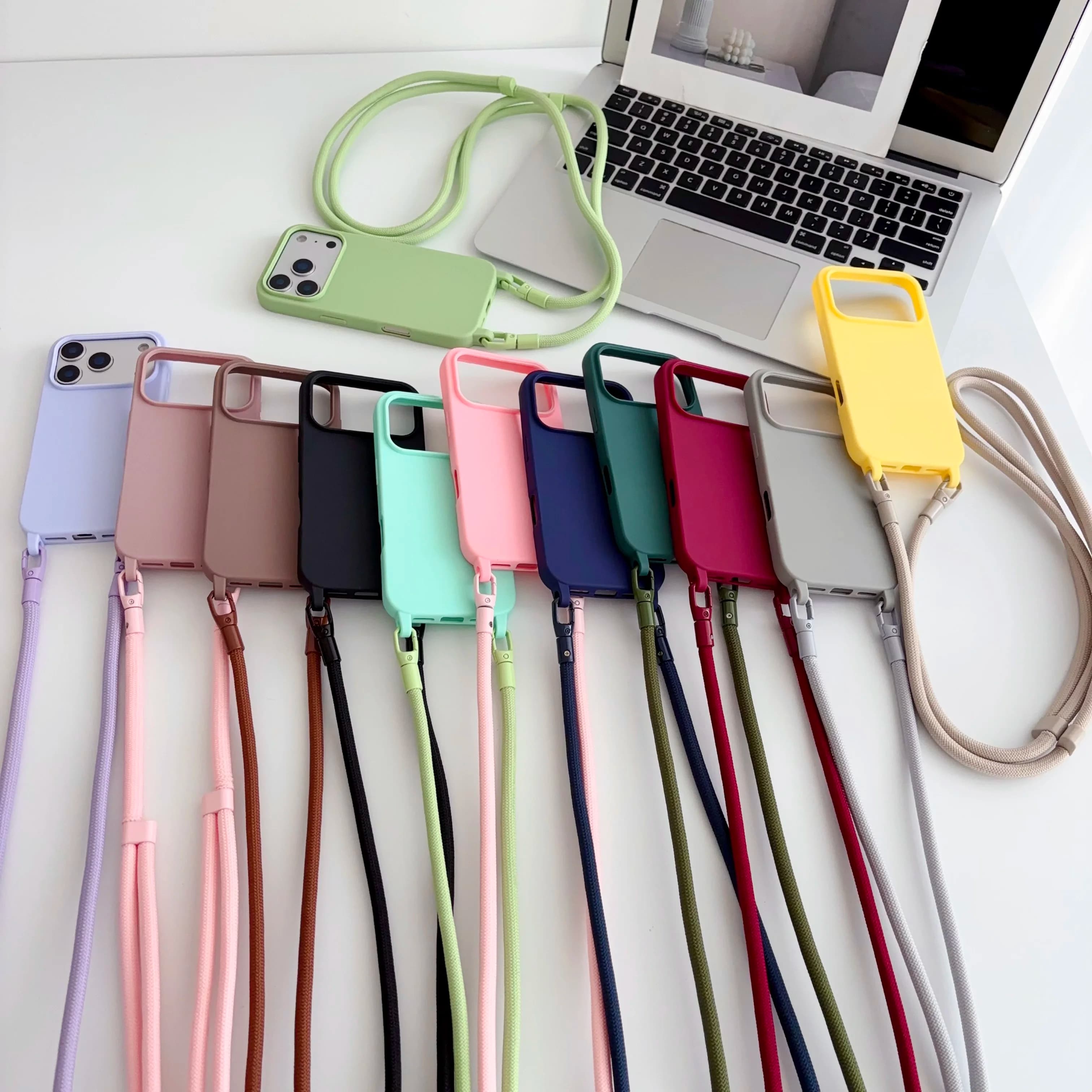 Custodia Morbida in Silicone con Laccetto a Tracolla per iPhone 8 7 6 6s Plus, Cover Opaca con Cinghia Colorata per iPhone SE 2020 2022 XR X XS MAX