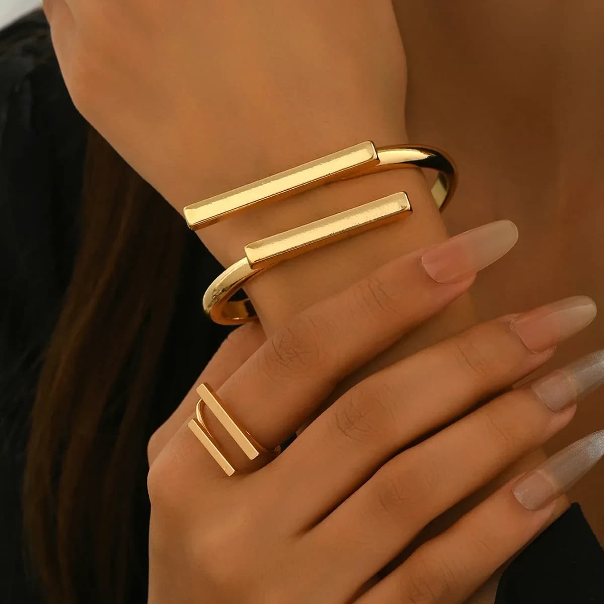 European and American style women's jewelry niche glossy design bracelet light luxury ring set versatile high-end jewelry