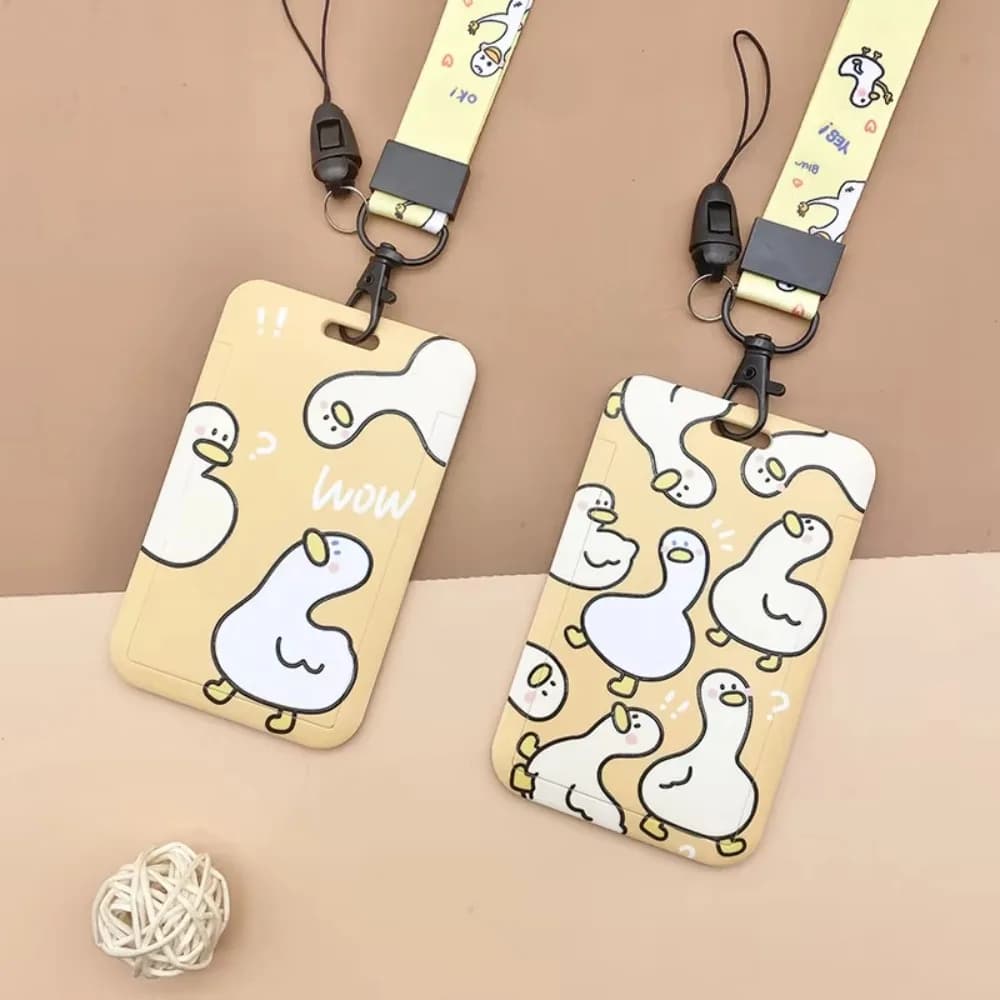 Porta Tessera/Carte a Forma di Paperella Gialla Cartone Animato con Cordino Lungo da Collo e Custodia Protettiva per Badge