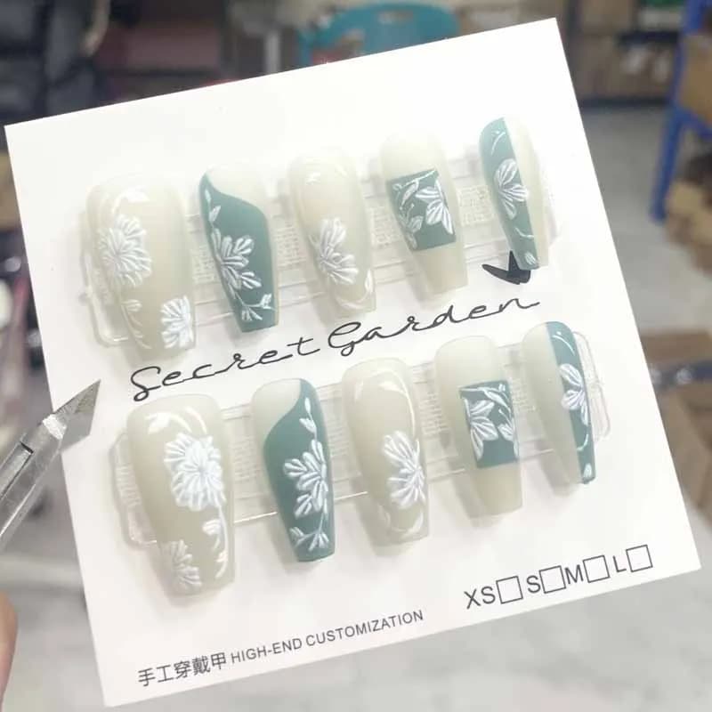 Women Half Handmade Water Droplet Shaped Super Fairy Flower Press on Nails Nail Art High-end Medium To Long Length Fake Nails