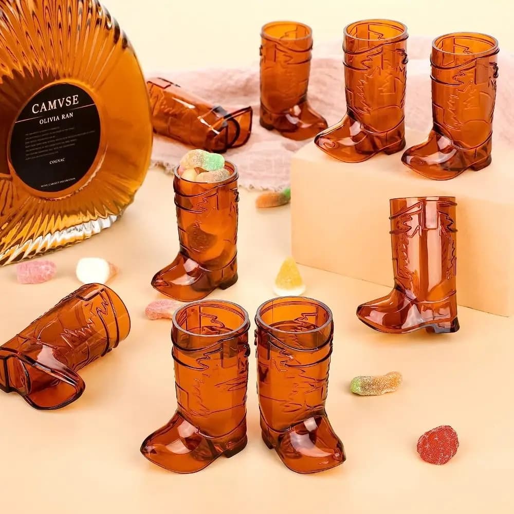 10 pezzi di plastica Mini bicchiere da vino tazza di birra trasparente boccale di birra a forma di stivali da Cowboy forniture per feste per barbecue utensili da cucina