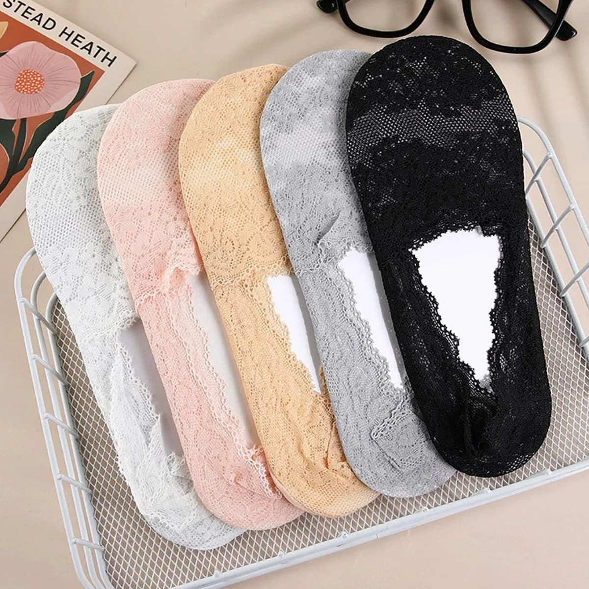 5 Pairs Women's Summer Lace Invisible Socks Boat Mesh Thin Low cut Socks Slippers Female Ankle Silicone No Show Socks Non-slip
