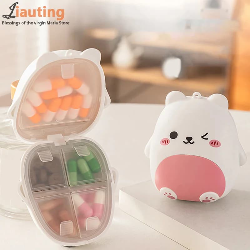 Simpatico cartone animato piccolo orso scomparto portatile a doppio strato per uscire confezionato separatamente portapillole in plastica per riporre medicinali alla moda