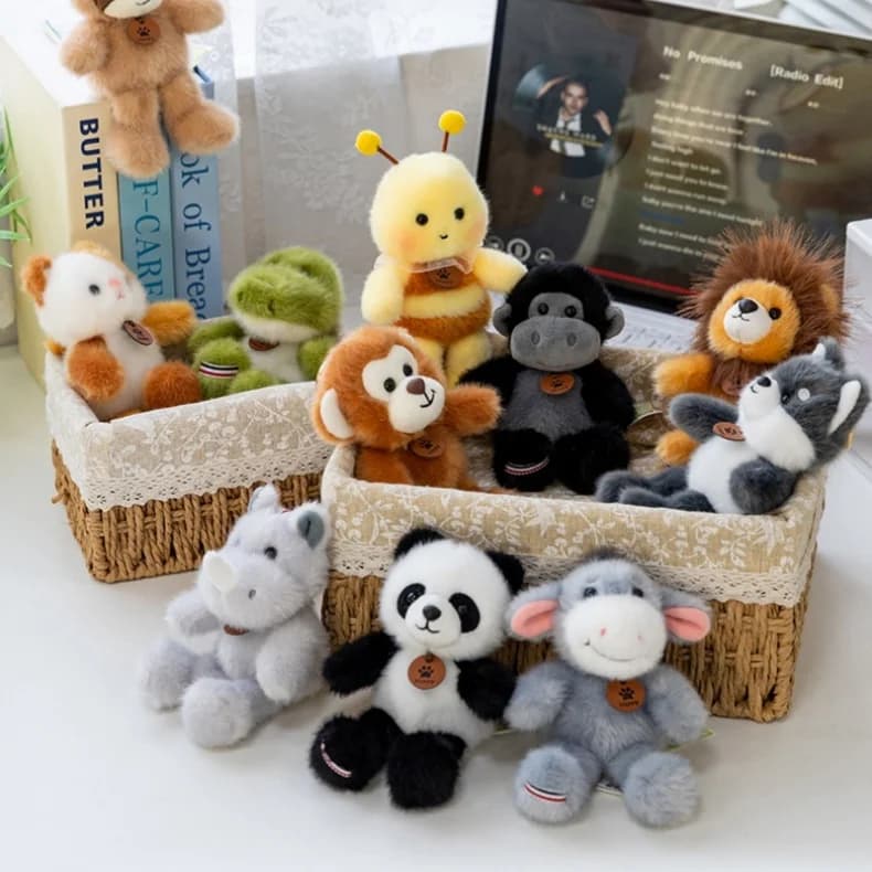 Peluche Serie Animali Domestici 15cm: Scimmia, Rinoceronte, Panda, Scimpanzé - Portachiavi, Ciondolo per Zaino, Regali di Compleanno