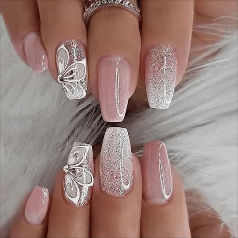 24 adesivi per unghie con strass a forma di farfalla, a lunga durata, con glitter sfumati per un'artistichezza delle unghie mozzafiato