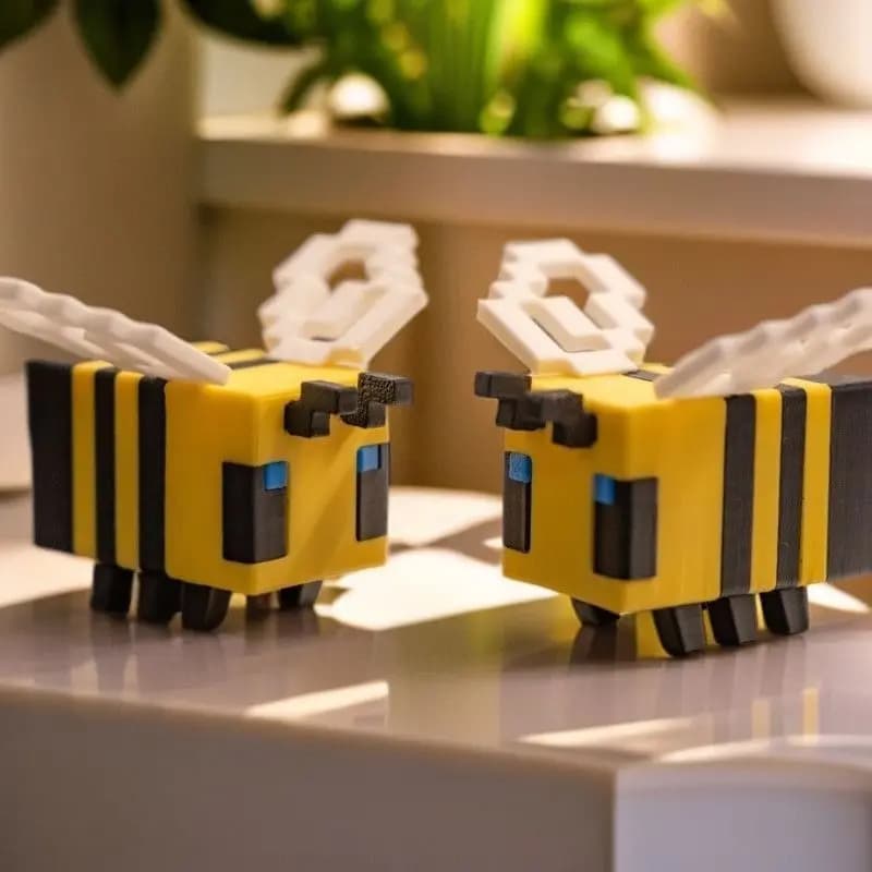 Figura da Scrivania Pixel Bee Stampata in 3D in PLA, Modellino di Insetto Carino per Giochi, Anime, Collezionismo, Regalo, Giocattolo 1/3/5 Pezzi