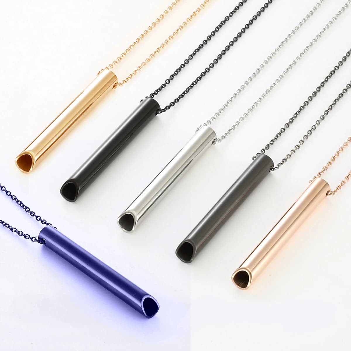 Collana sottovuoto in acciaio inossidabile con ciondolo Mindfulness con fischietto da meditazione da 528 Hz Regola la respirazione Allevia l'ansia Spot