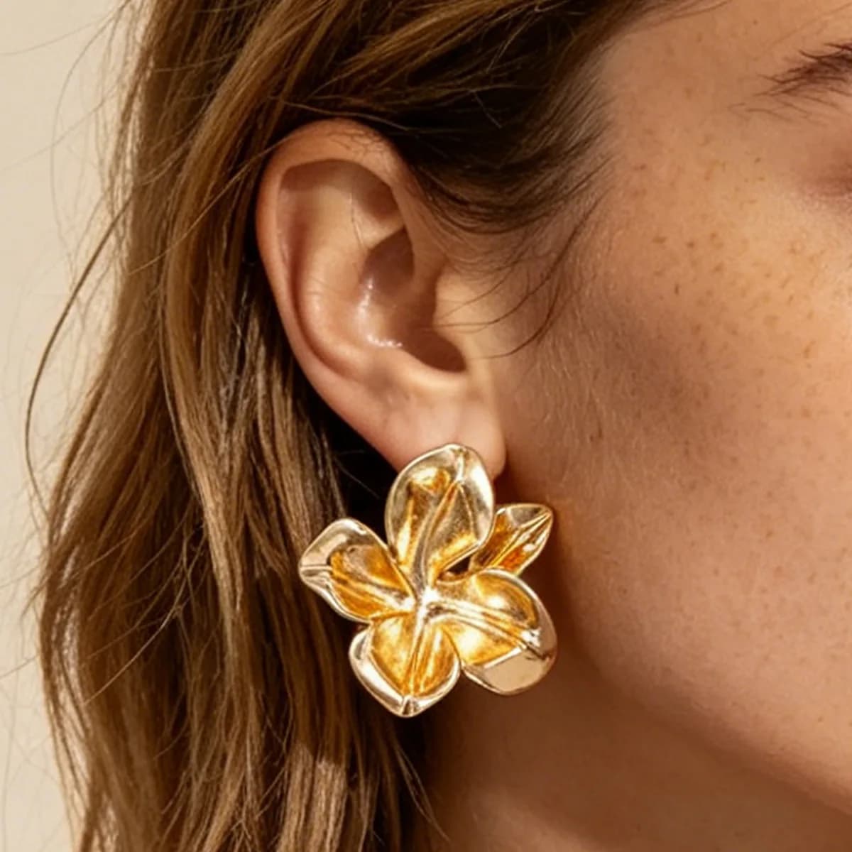 Vintage Metal Alloy Flower Stud Earrings for Women Holiday Party Jewelry Gifts