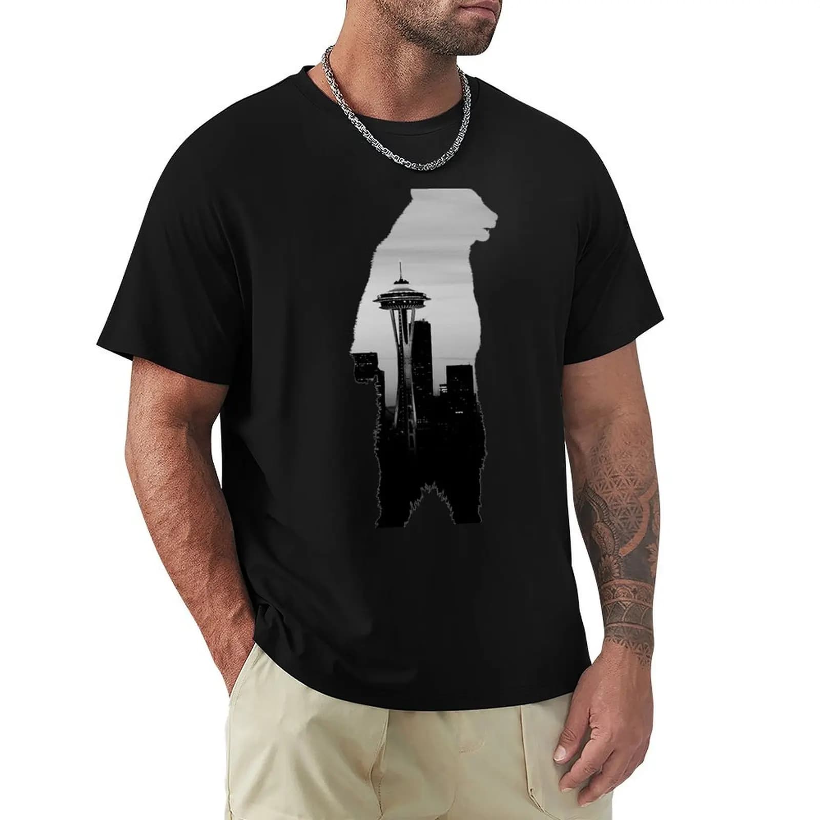 T-shirt Space Needle Bear, t-shirt girocollo di grandi dimensioni