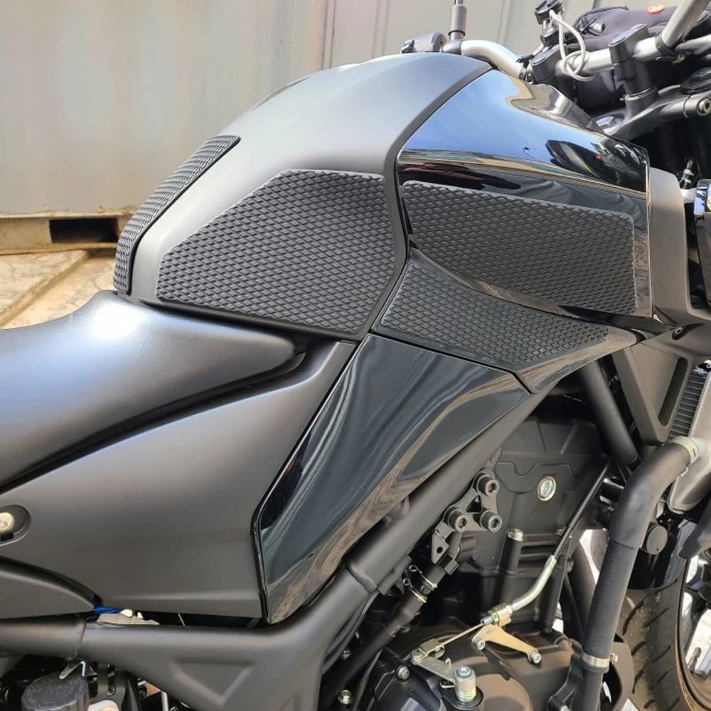 For Yamaha MT-03 MT03 MT-25 MT25 2020-2021 Side Fuel Tank Pad Protector Stickers Knee Grip Traction Pad for Motorcycle Fuel Tank