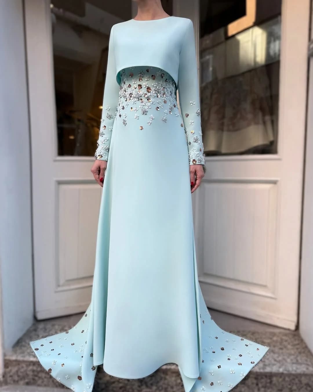 Abiti da ballo blu cielo per donna O collo con perline maniche lunghe abiti da sera lunghi drappeggiati abito da sposa formale di lusso con linea A