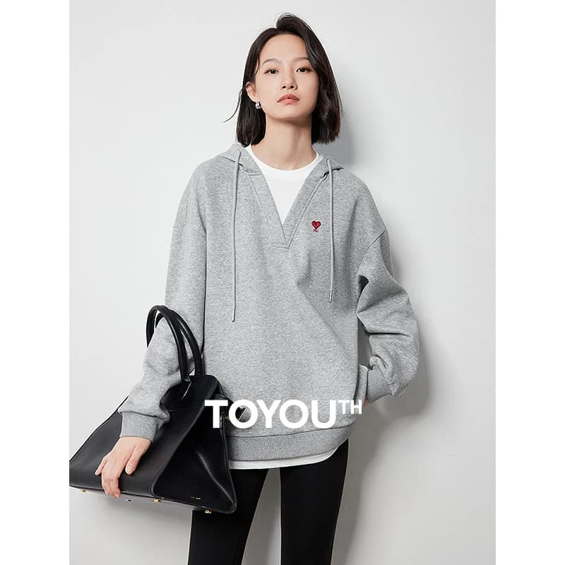 TOYOUTH Felpa con cappuccio da donna 2024 Autunno Nuovo cuore modello ricamo falso pullover con cappuccio in due pezzi