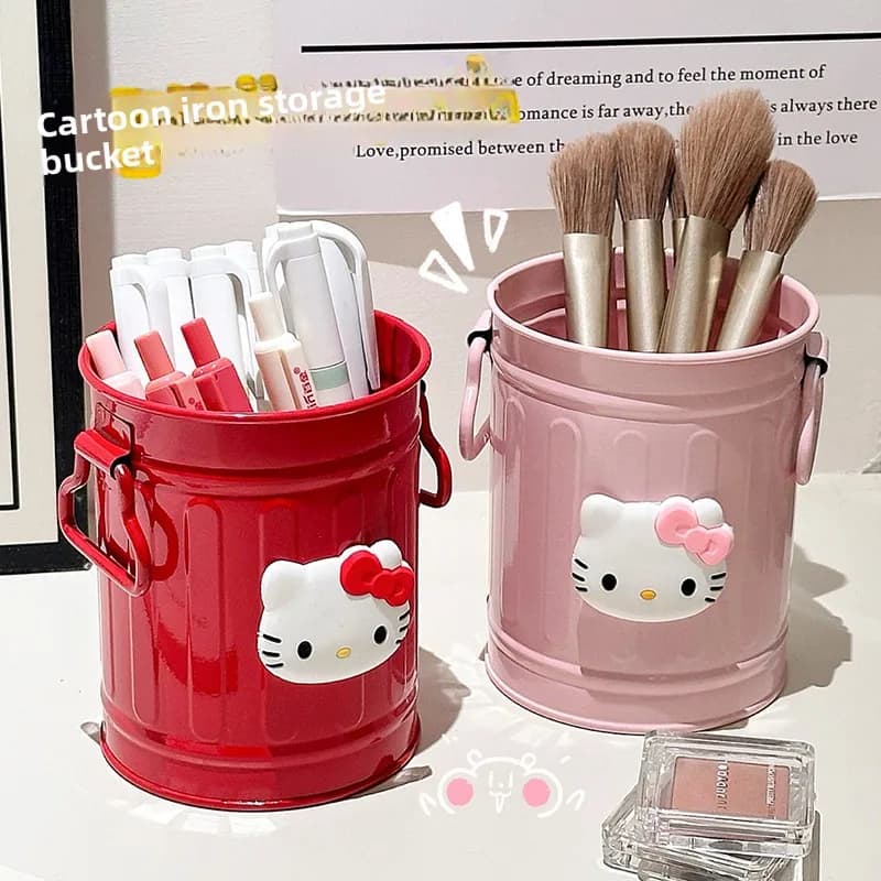 Portapenne in Ferro Battuto Hello Kitty, Elegante Contenitore da Scrivania per Cancelleria e Organizer per Pennelli da Trucco