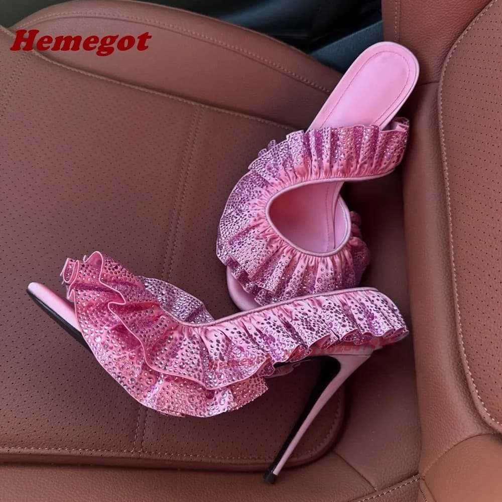 Open Toe Side Air Bordo rugoso Strass Tacchi a spillo Magenta Cristalli pieghettati Sandali con cinturino alla caviglia Sandali estivi Scarpe di lusso