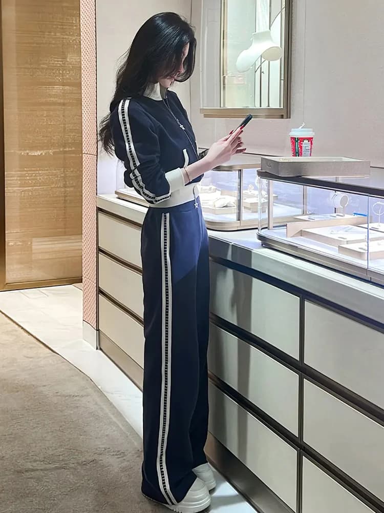 Completo Sportivo Trendy da Donna Autunno 2026 Stile Coreano: Top Corto e Pantaloni a Gamba Larga, Set Due Pezzi Elegante e Casual
