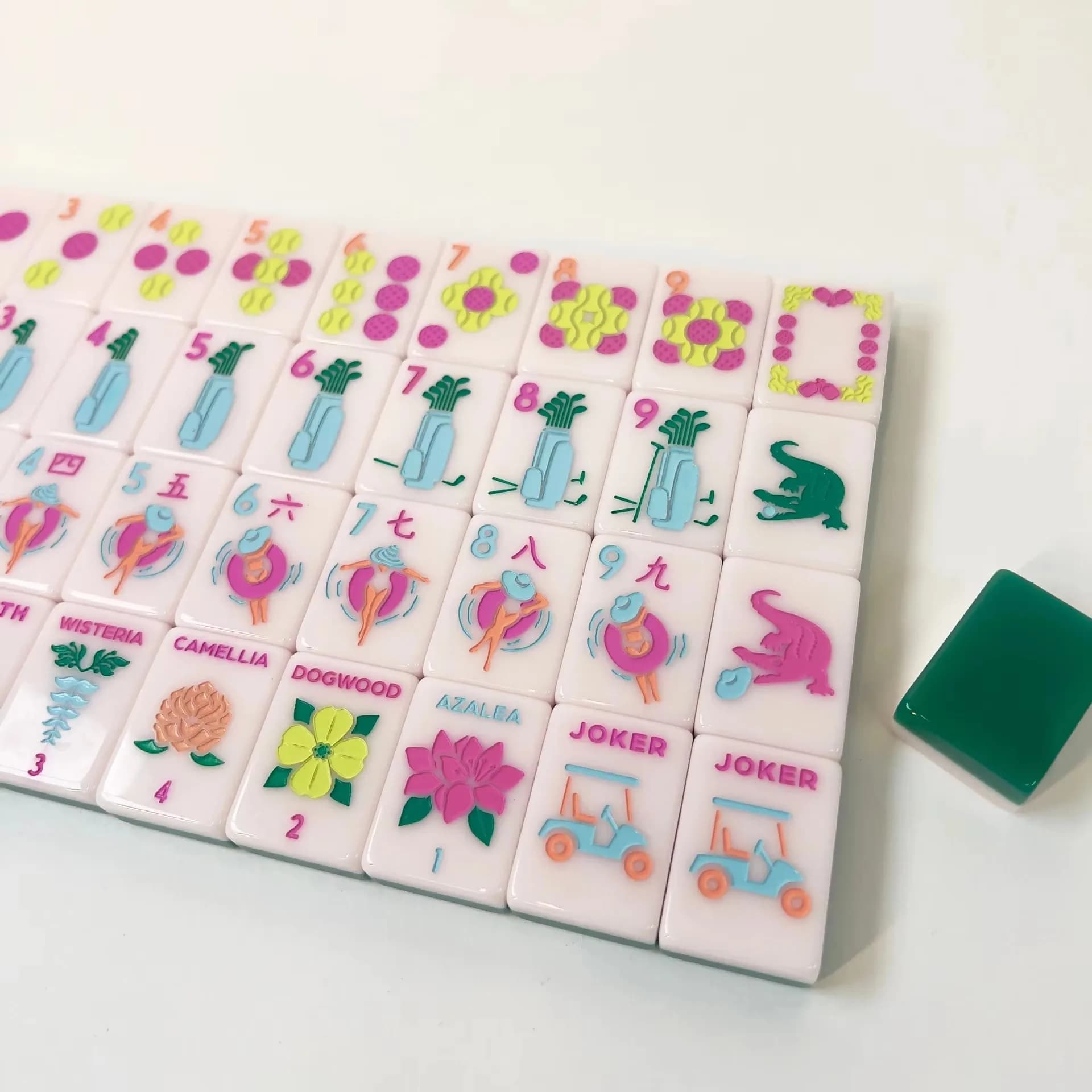 Luxury Pink American Mahjong Tiles Cute Floral Golf Crocodile Design 160PC Joker Included Acrylic Western Mini Mah Jong Game Set
