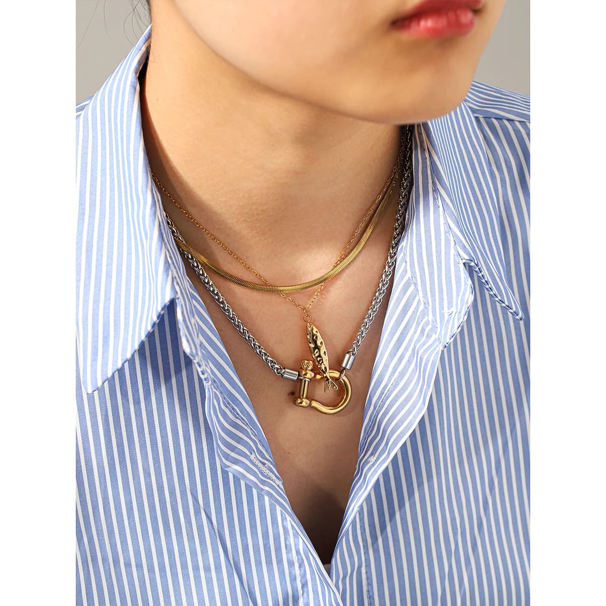 18K Gold Plated Stainless Steel Two Tone Carabiner Necklace Chunky Charm Horseshoe Screw Lock Collar Layered Jewelry For Women