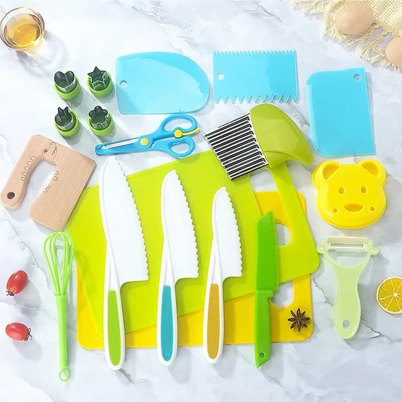 Cucina reale Set da cucina per bambini per bambini Utensili da cucina per l'apprendimento precoce Coltelli di sicurezza senza mani Set di alimenti supplementari per frutta