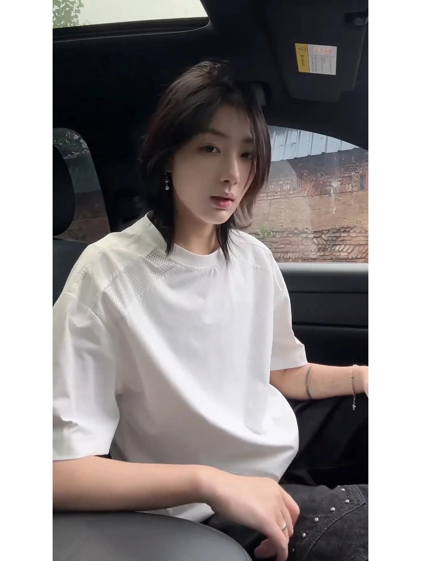T-shirt da uomo in seta ghiaccio a maniche corte, traspirante, ad asciugatura rapida, stile streetwear americano, protezione UV estiva, sensazione di freschezza