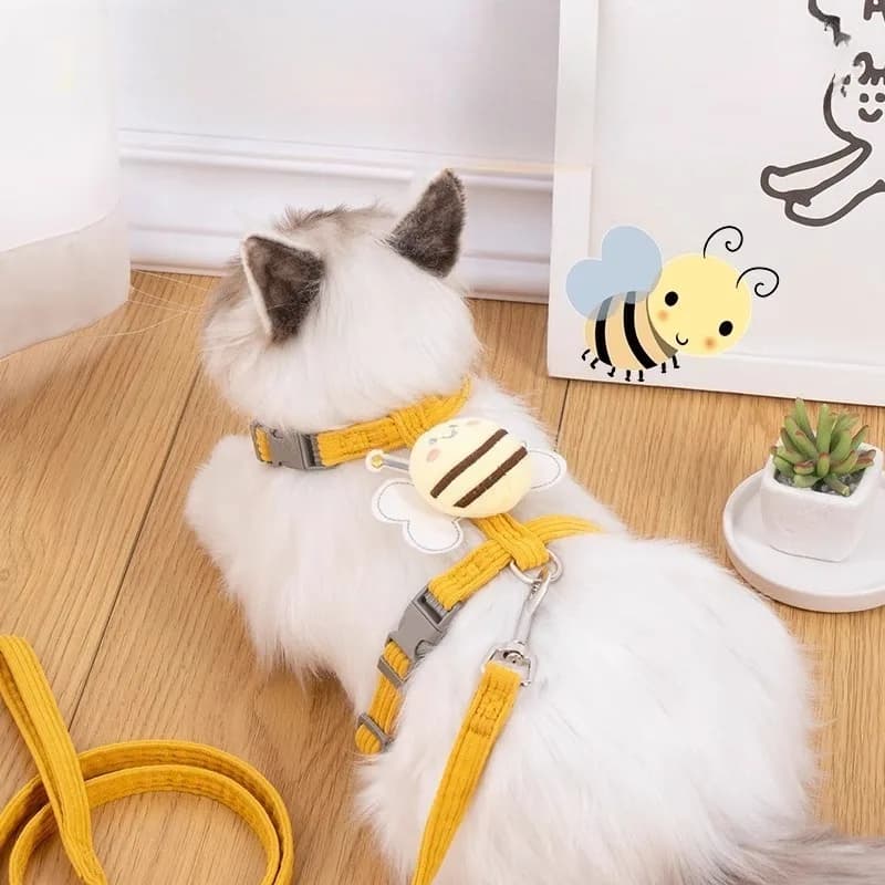 Nuovo guinzaglio per gatti cartone animato piccola ape pettorale regolabile antiscivolo piccolo cane catena da passeggio guinzaglio per cani guinzaglio per cani petto per gatti