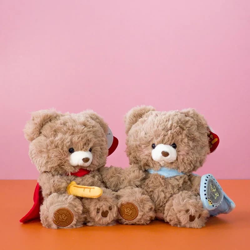 Orsacchiotto Cavaliere Morbido e Soffice con Mantello Rosso e Scudo Blu, Regalo di Compleanno per Bambini, Compagno per la Notte
