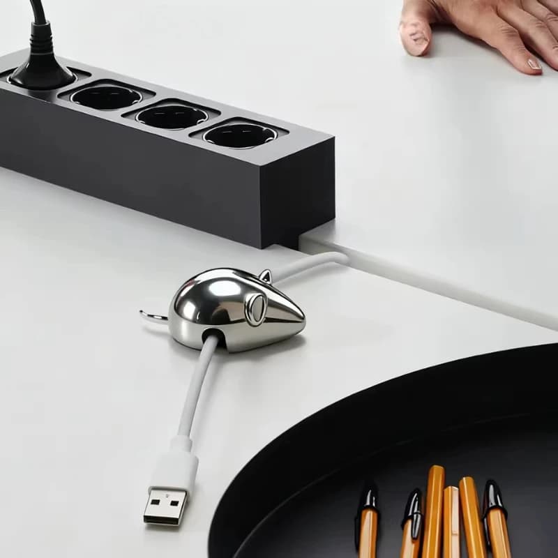 Organizzatore di Cavi in Acciaio Inossidabile, Supporto per Gestione Cavi da Scrivania, Decorazione Moderna per Ufficio, Accessori Creativi per Cavi