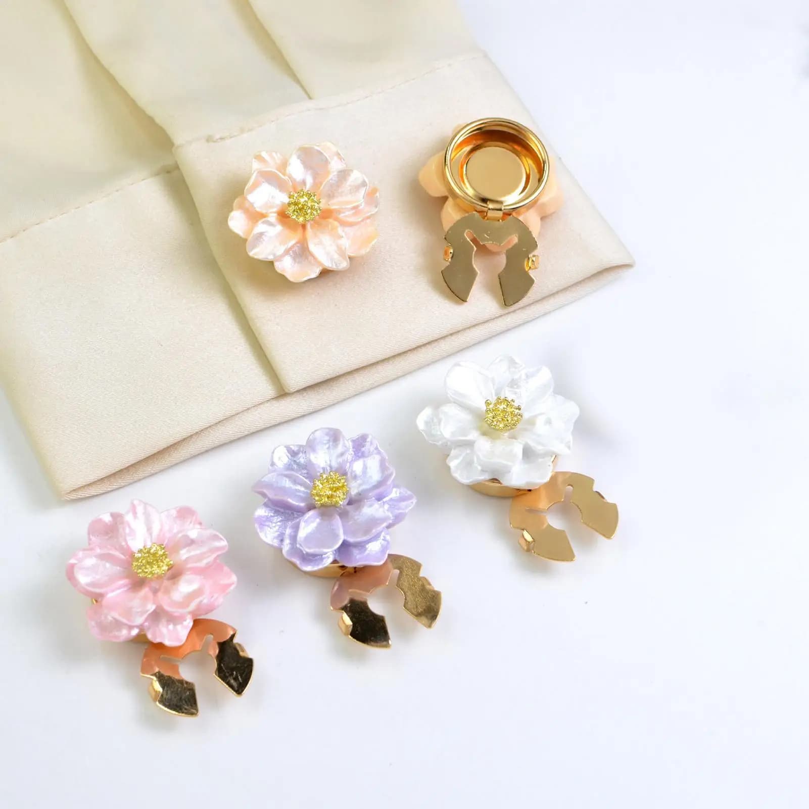 1 pezzo di copri bottoni Gardenia, bottoni decorativi con clip staccabili e bottoni da cucito per camicette fai da te e abbigliamento