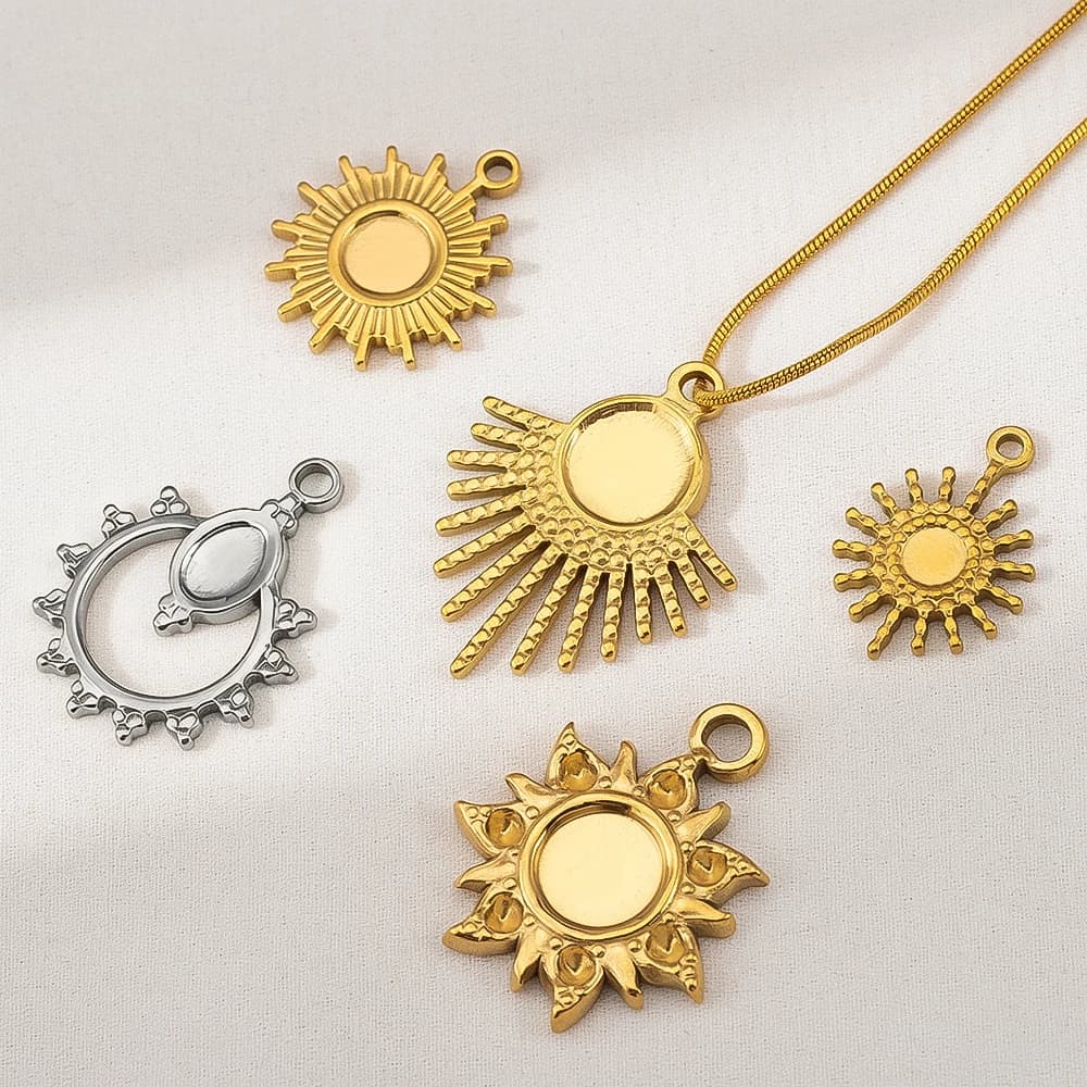 5pcs Stainless Steel Retro Sunburst Charms Oval Bezel Frame Fan Shape Pendant Base for DIY Leaf Jewelry Making Necklace Earrings