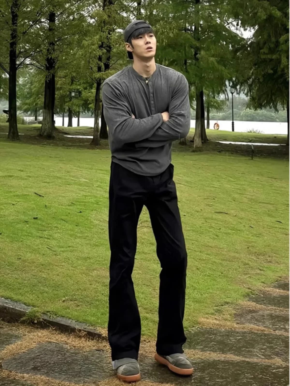 Jeans neri a zampa d'elefante da uomo, slim fit, a gamba dritta, lunghi, stile American High Street, per ragazzi