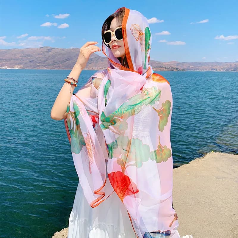 Telo mare estivo, comodo e traspirante, alla moda e di tendenza, con stampa personalizzata a foglie di ginkgo, da viaggio.