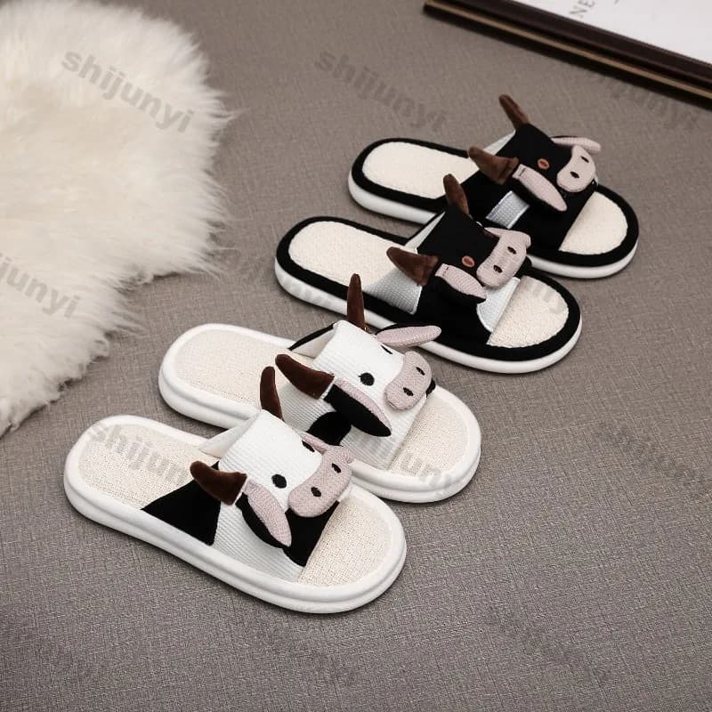 Scarpe da pavimento da donna 2026 Nuove coppie dei cartoni animati Pantofole da casa a punta chiusa Comode pantofole piatte con suola morbida antiscivolo con una sola parola