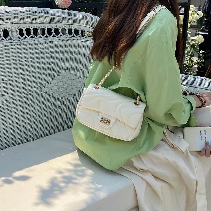 Piccola borsa a catena profumata borsa a tracolla da donna con chiusura a conchiglia quadrata borsa a tracolla per pendolari