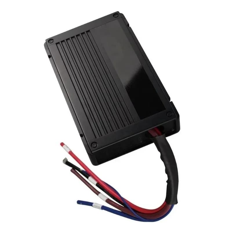 Convertitore DC/DC da 12V a 240V per Pannelli Solari Esterni, Caricabatterie per Camion e Rimorchi