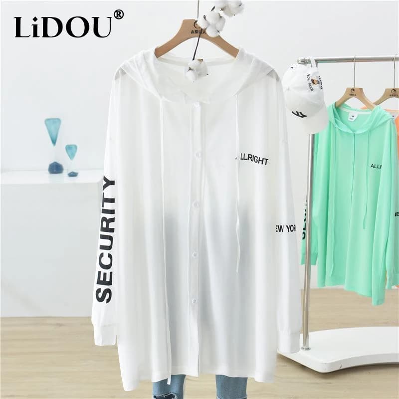 Primavera Estate nuovo tessuto di seta del ghiaccio a maniche lunghe con cappuccio protezione solare abbigliamento donna moda cardigan casual allentato con cerniera tinta unita