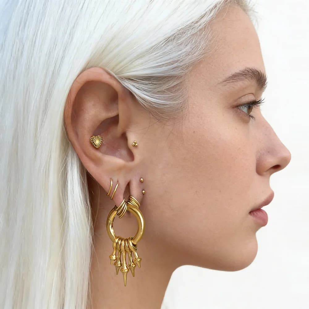 Twolobes 2 Pezzi Pesi per Orecchio Punk a Punta, Dilatatori per Orecchio in Acciaio Inossidabile 316L, 4mm 6G, Orecchini a Cerchio per Lobi Allargati, Gioielli Gotici