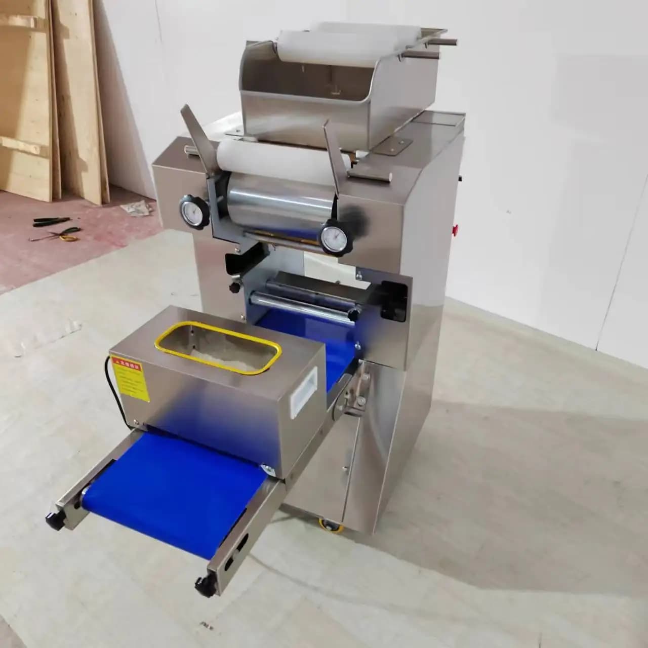 Macchina multifunzionale per la produzione di noodle freschi per ristorante/macchina per la produzione di pasta per estrusore di noodle rotondi