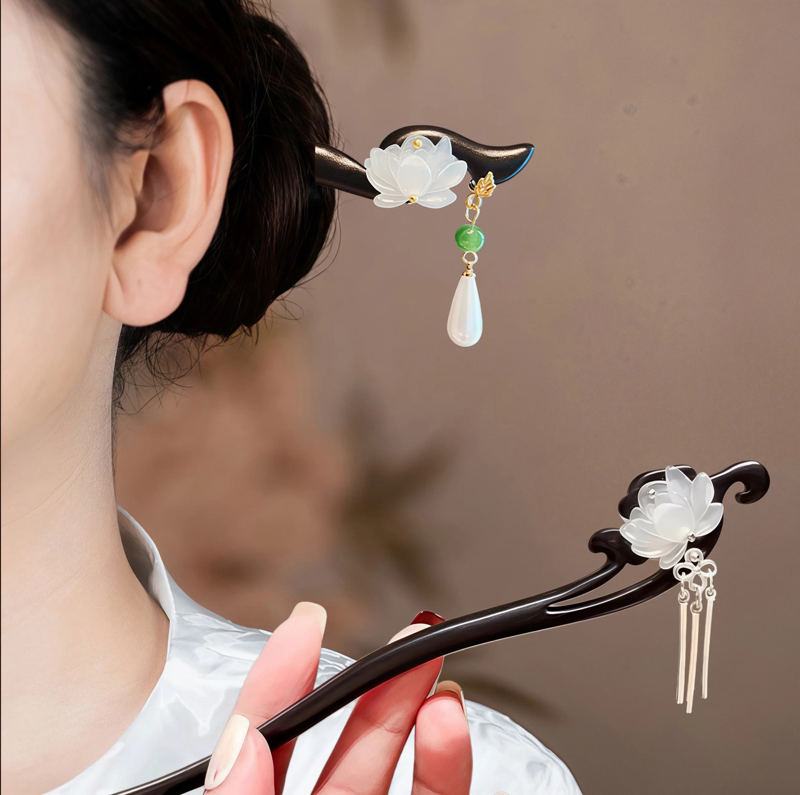 Fermaglio per Capelli in Legno Stile Cinese con Fiore Avvolto e Nappa, Elegante Accessorio per Capelli da Donna, Regalo Vintage