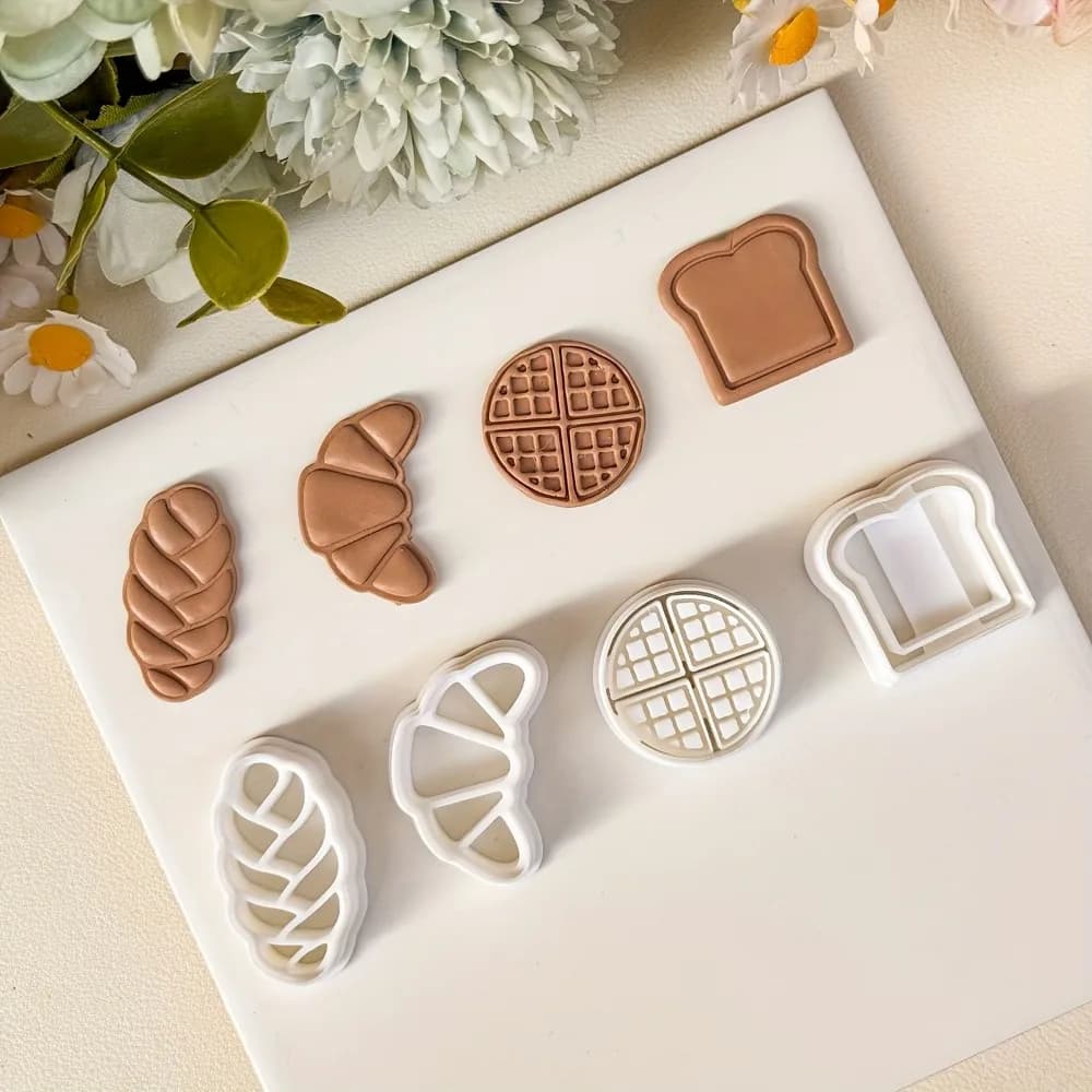 Set di 4 Tagliabiscotti a Tema Pane, Stampi per Croissant, Toast, Waffle e Pane Intrecciato per Pasticceria, Fondente e Regali di Natale