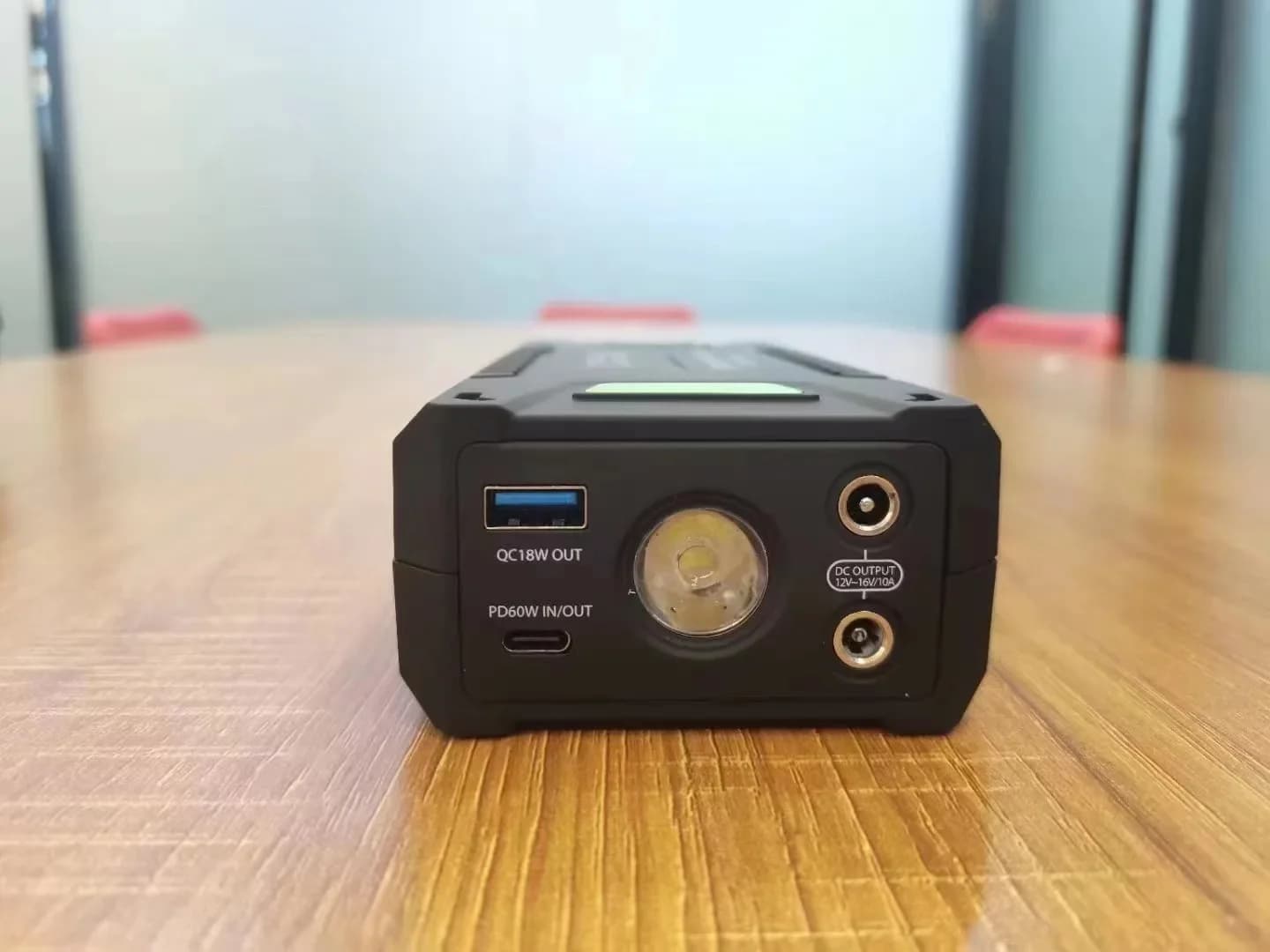 l Vendita in fabbrica 20000mah T242 Pro avviamento di emergenza banca di potere 1000A batteria di picco booster avviamento di emergenza per auto