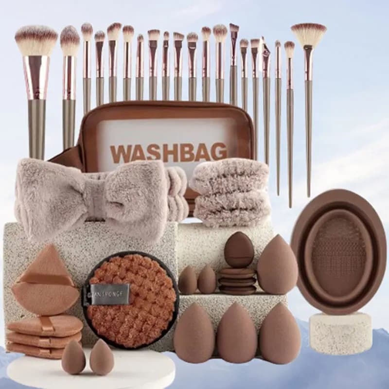 Professional Makeup Brush Set with Accessories for Combination Skin Featuring Soft Brushes Suitable for Beginners