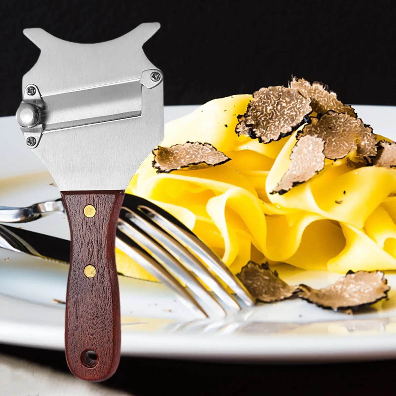 Affettatrice per tartufo Rasoio per formaggio al cioccolato in acciaio inossidabile Grattugia per grattugia con lama liscia regolabile e manico in legno