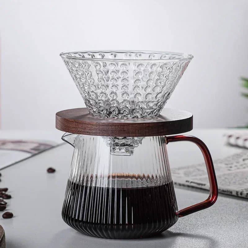 Elegante caffettiera in vetro borosilicato alto con beccuccio a V - per la preparazione versare e i rituali di caffè domestici