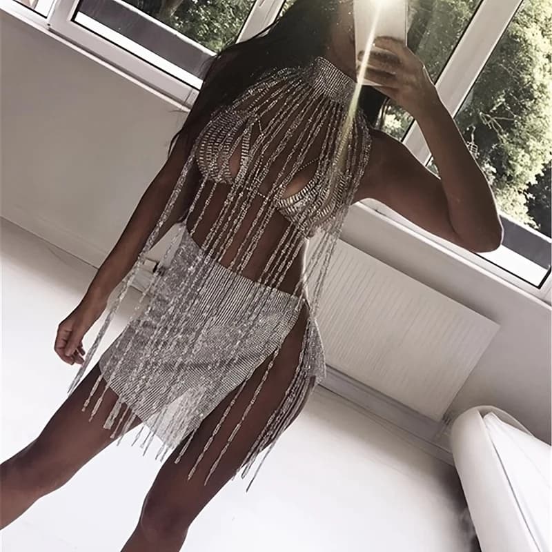Collana a catena per il corpo con reggiseno sexy con strass per gioielli da donna Catene lunghe in cristallo con nappa per petto Bikini da discoteca Regalo di San Valentino