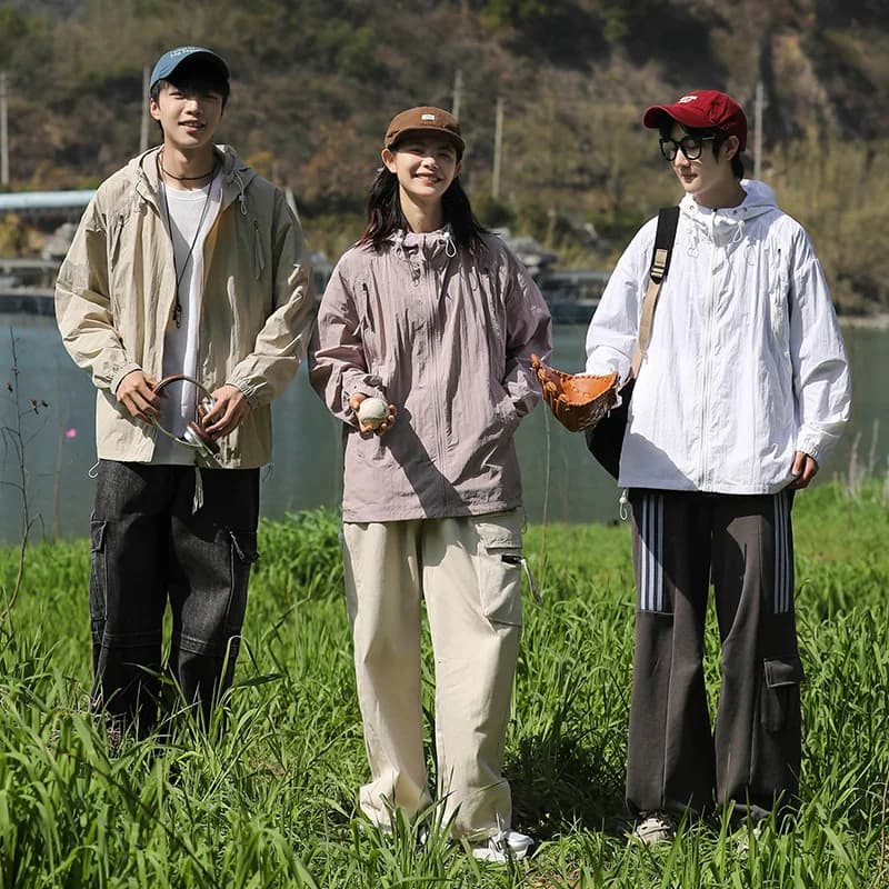Qisenshui 2024 Nuova Giacca Estiva Leggera e Traspirante con Protezione UV per Uomo, Abbigliamento Parasole per Coppie UPF50 Anti-UV